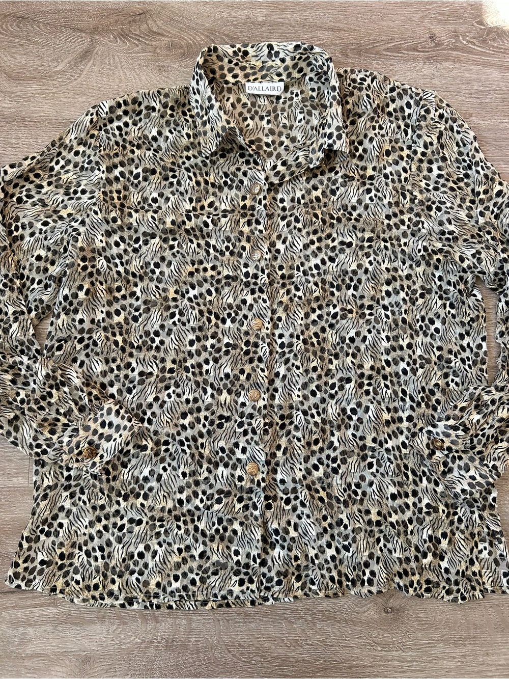 Vintage Lightweight Leopard-Print Button-Down Shirt in With Gold Buttons
